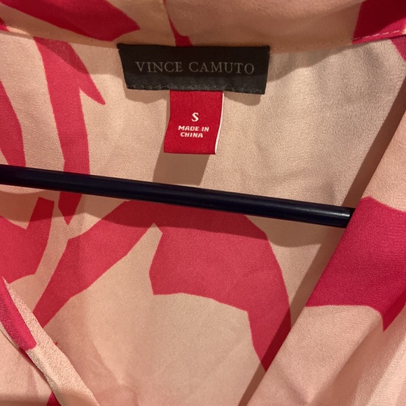 Pink blouse - Picture 2 of 3